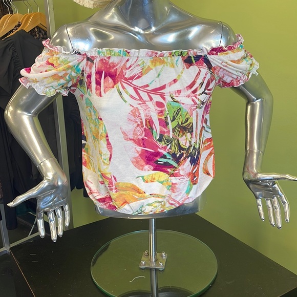 Tops - Tropical off shoulder Blouse